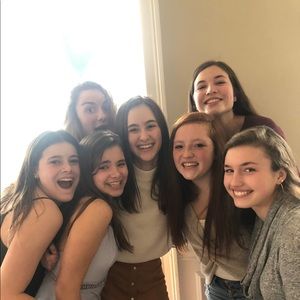 Meet your Posher, Olivia